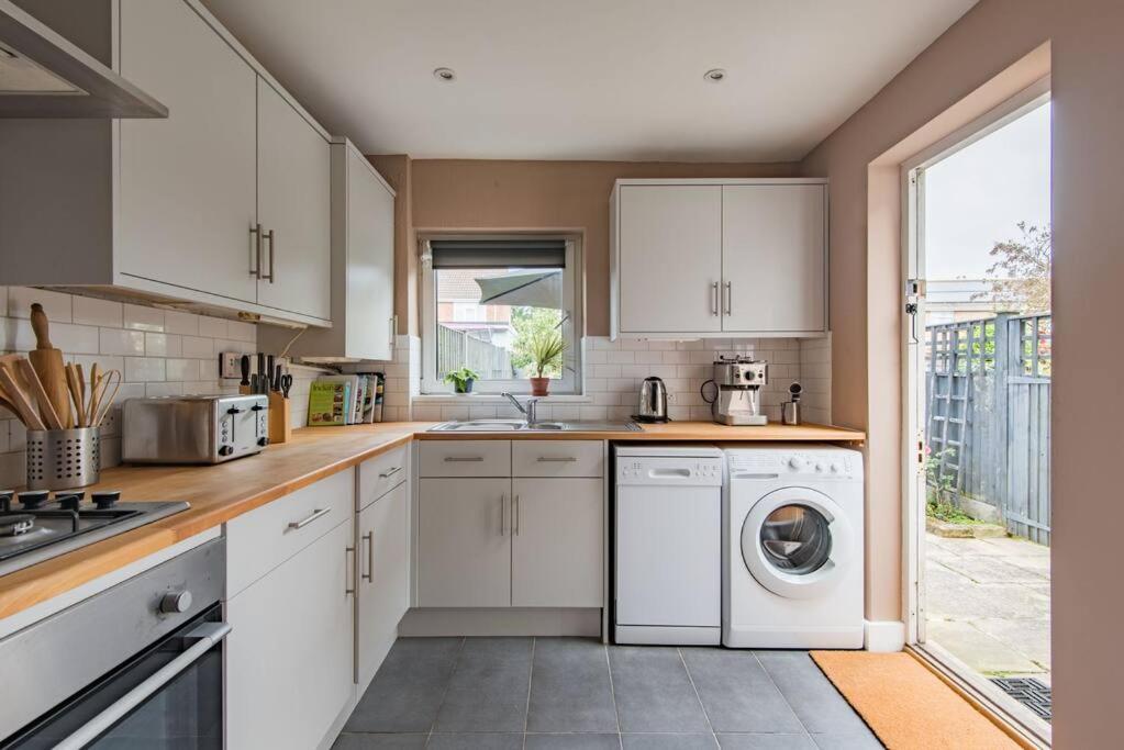 Heritage Cottage - Charming And Stylish Home With Lovely Garden Walmer Exterior photo